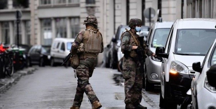 Fransa'da terör örgütü üyelerine finans sağladığı gerekçesiyle 29 kişi gözaltına alındı