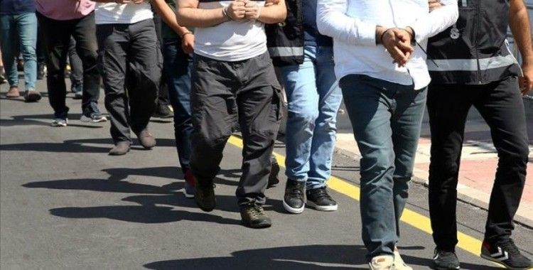 ByLock kullanıcısı olduğu belirlenen 15 şüpheliden 12'si Ankara'da gözaltına alındı