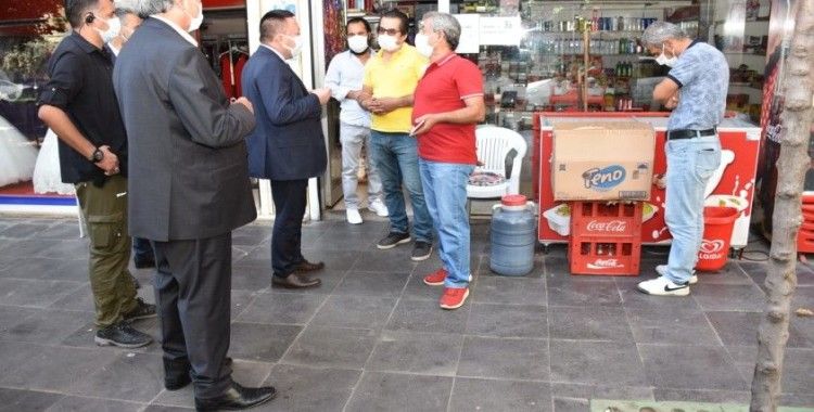 Başkan Beyoğlu'nun koronavirüs denetimleri vatandaş buluşmasına dönüştü