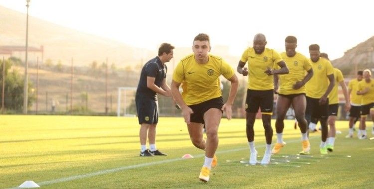 Hamza Hamzaoğlu, Antalyaspor maçında yenilere görev verebilir