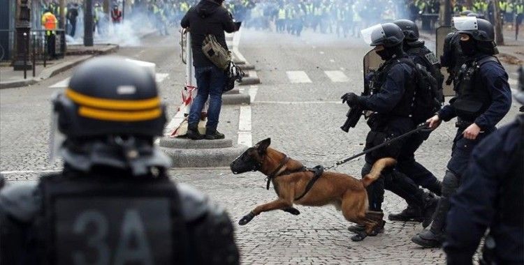 Fransa'da polis şiddetinin sembolü haline gelen olaydaki polislere 'kasıtlı şiddet' suçlaması