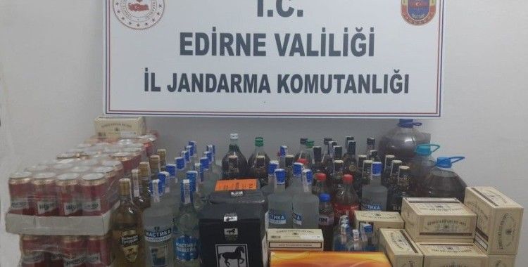 Edirne'de kaçak alkol ve sigara operasyonu