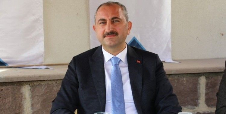 Bakan Gül'den FETÖ'yle mücadelede kararlılık vurgusu