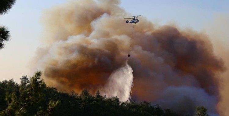 Orman yangını Arsuz'a doğru ilerliyor