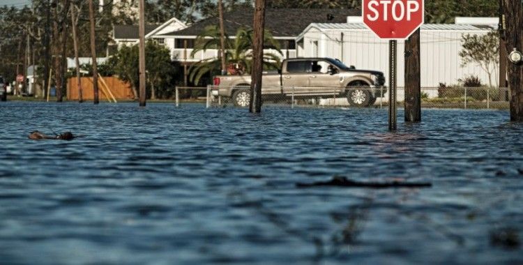 ABD'yi Delta Kasırgası vurdu