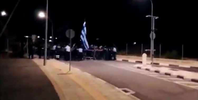 Rumlardan KKTC'ye havai fişekli tahrik