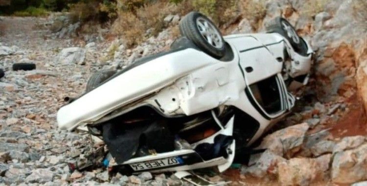 Alanya'da otomobil uçuruma yuvarlandı: 1 ölü, 1 ağır yaralı