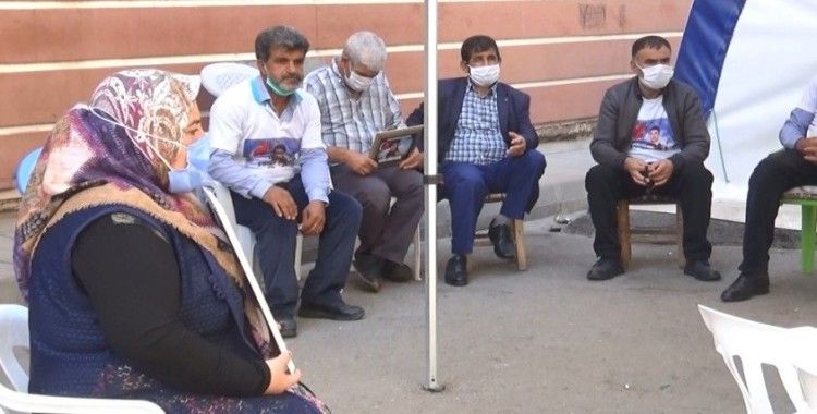 HDP önündeki ailelerin evlat nöbeti 404'üncü gününde