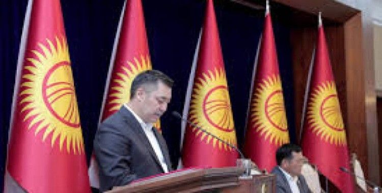 Kırgızistan Parlamentosu, tekrarlanan oylamada Caparov'u başbakan seçti