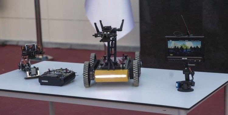 Lise öğrencilerinin bomba imha robotu 'Naim' tanıtıldı