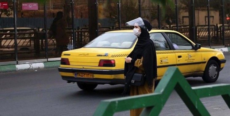 İran Koronavirüsle Mücadele Kurulu Üyesi: Sağlık tavsiyelerine uyulmazsa can kaybı iki katına çıkar