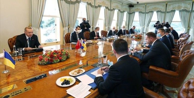 Cumhurbaşkanı Erdoğan ile Ukrayna Devlet Başkanı Zelenskiy başkanlığındaki heyetler arası görüşme sona erdi