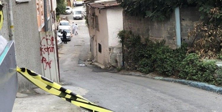 Beyoğlu’nda inşaat işçilerinin kavgasında kan aktı: 1 ölü