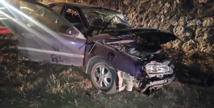 Kastamonu'da minibüs ile otomobil çarpıştı: 10 yaralı