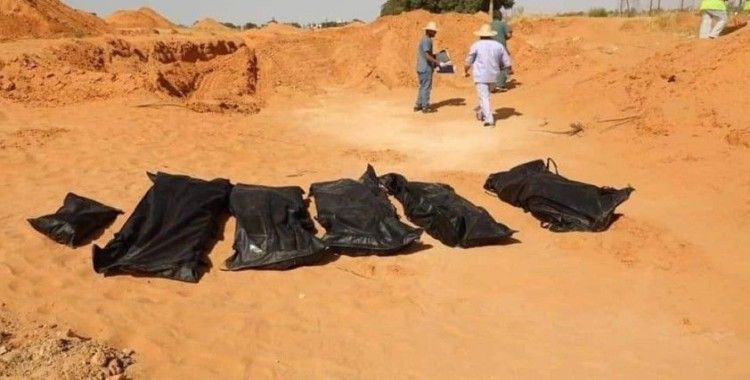 Libya’da 5 toplu mezar daha bulundu