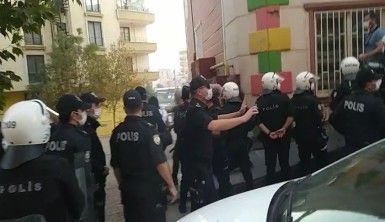 HDP milletvekili Tosun'dan evlat nöbeti tutan ailelere hakaret