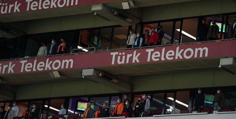 Galatasaray 232 gün sonra seyircisiyle buluştu