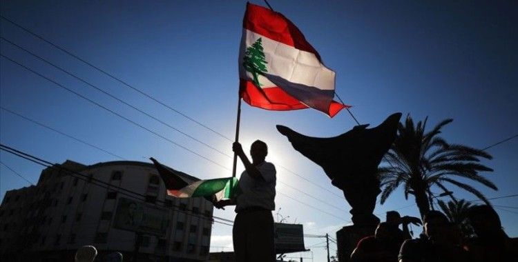 Siyasi istikrarsızlıkla boğuşan Lübnan'da hükümet kurma görüşmeleri zorlukla ilerliyor
