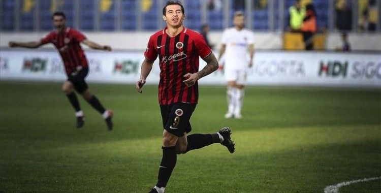 Stancu Gençlerbirliği formasıyla Süper Lig'de 50. gol peşinde