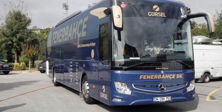 Fenerbahçeli taraftarların seçtiği takım otobüsünde 4 Nisan vurgusu