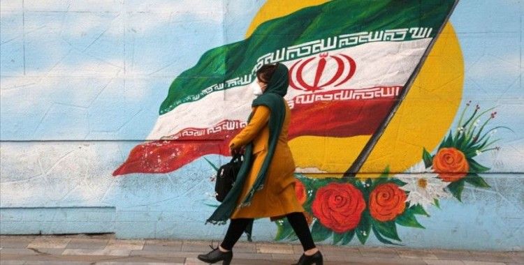 İran Cumhurbaşkanı Ruhani Kovid-19 nedeniyle 43 şehirde sıkı kısıtlamalar getirilmesi talimatı verdi