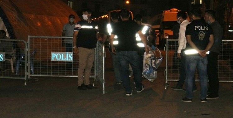 Diyarbakır'da HDP'li başkanlar gözaltına alındı