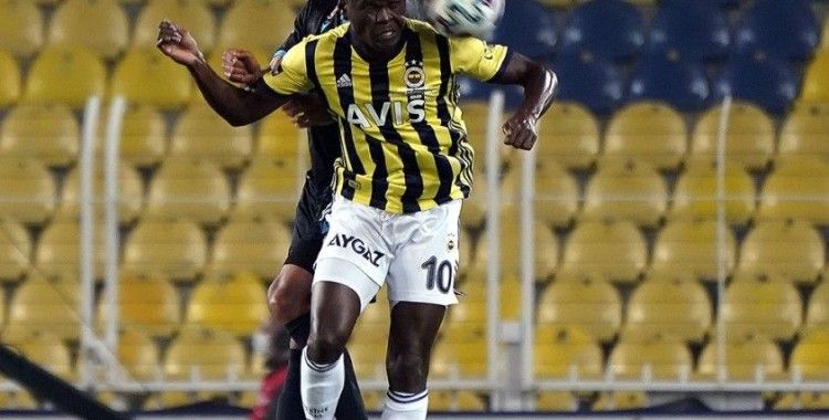  Süper Lig: Fenerbahçe: 0 - Trabzonspor: 1 (İlk yarı)