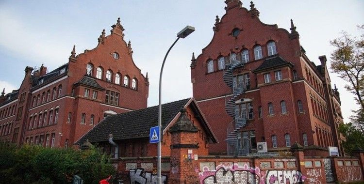 Almanya'da Robert Koch Enstitüsü binasına saldırı