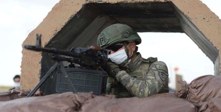 MSB: Barış Pınarı bölgesine taciz ateşi açan 3 PKK/YPG'li terörist etkisiz hale getirildi