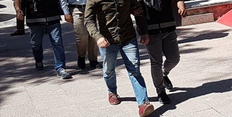 Konya merkezli 8 ilde FETÖ'ye yönelik ankesörlü telefon operasyonu: 8 gözaltı