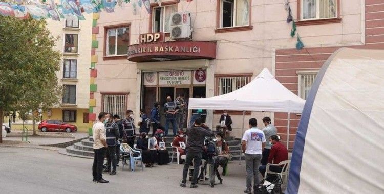 Evlat nöbetindeki ailelerden HDP'li vekil Gergerlioğlu'nun 'insan kaçırma' iddiasına sert tepki
