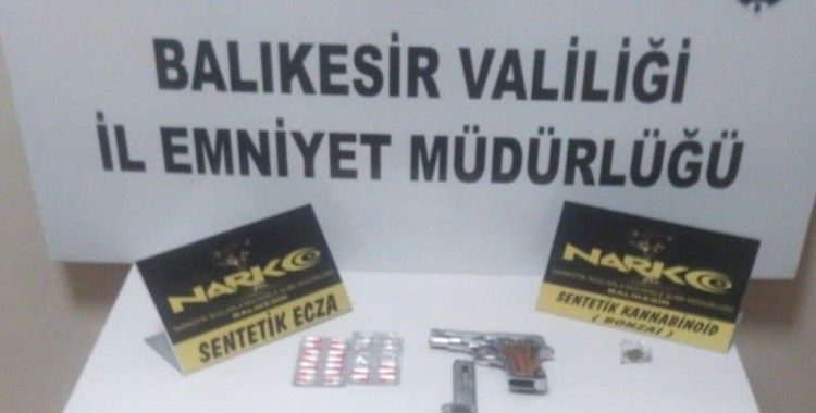 Balıkesir'de polis 31 aranan şahsı yakaladı