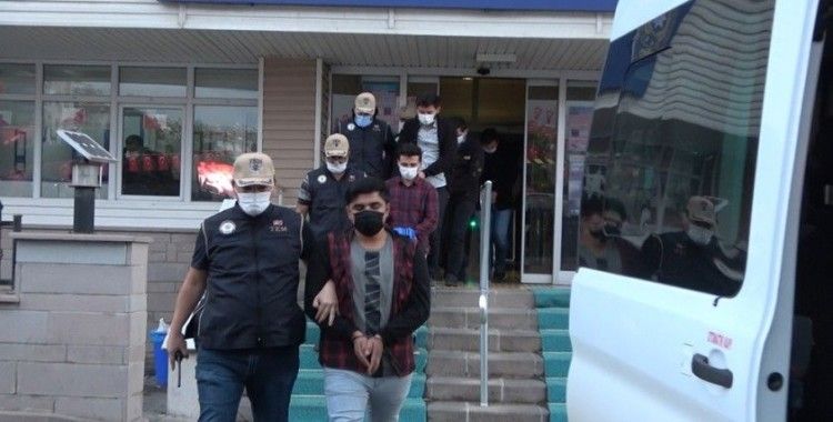 FETÖ üyesi askerlere 'ankesör' operasyonu: 7 gözaltı