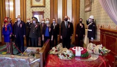 Gazi Mustafa Kemal Atatürk, vefatının 82'nci yıl dönümünde Dolmabahçe Sarayı'nda anıldı