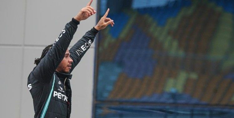 Formula 1'de 7. kez şampiyon olan Hamilton: Bu, hayallerimizin çok çok ötesinde