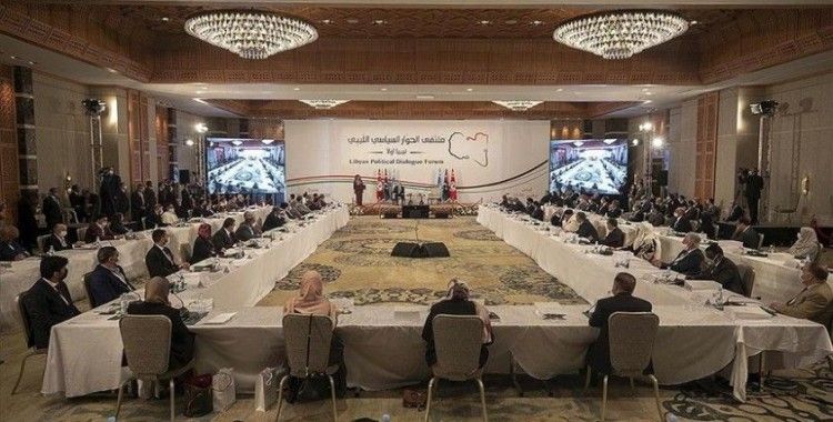 Libya'da taraflar geçiş döneminin Başkanlık Konseyi ve hükümetinin yetkilerini tartışıyor