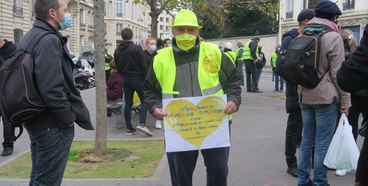 Fransa’da Sarı Yelekliler gösterilerinin 2. yıldönümü için sokaklarda