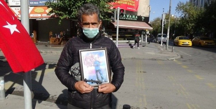 HDP İzmir önünde evlat nöbetine, bir baba daha dahil oldu