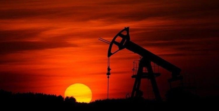 BAE'de 22 milyar varillik petrol sahası keşfedildi
