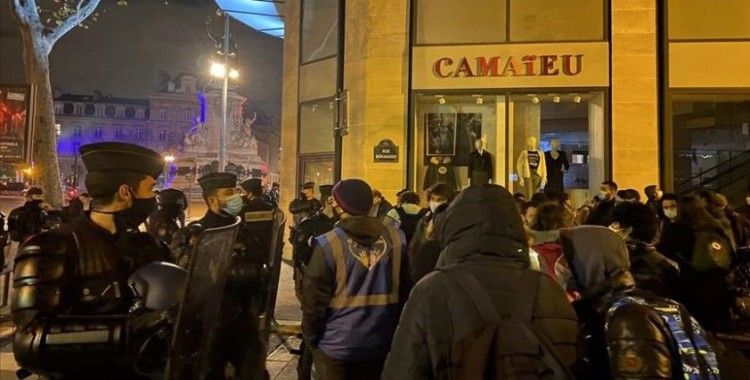 Avrupa İnsan Hakları Komiseri: Paris'te sığınmacılara polisin müdahalesinin görüntüleri şoke edici