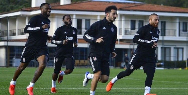Beşiktaş derbi mesaisine devam etti