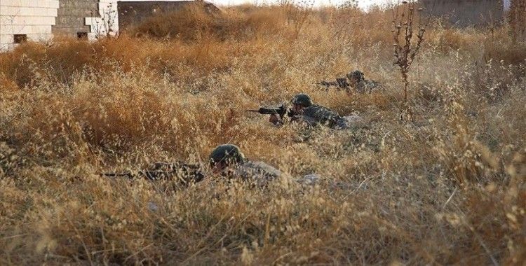 Zeytin Dalı bölgesine taciz atışı yapan 4 PKK/YPG'li terörist etkisiz hale getirildi