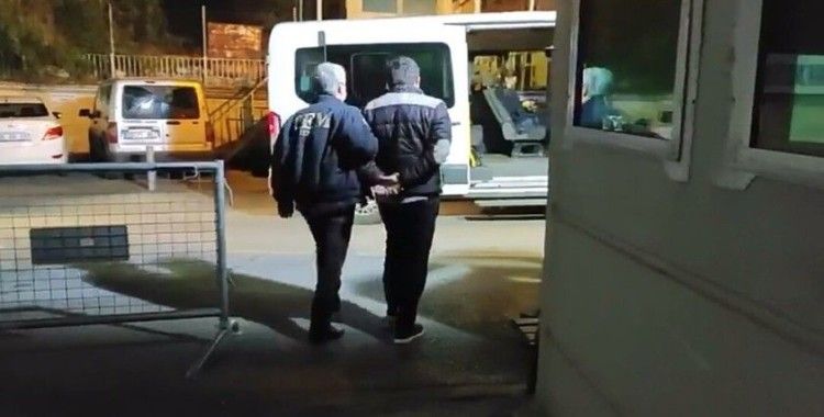 İzmir’de FETÖ operasyonları: 101 gözaltı