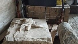 Çanakkale'de 2 bin yıllık gladyatör rölyefi ve sütun tamburu ele geçirildi