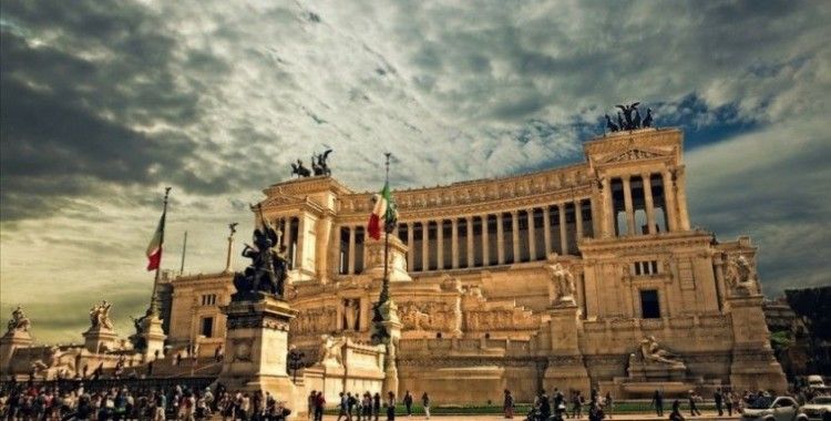 İtalyan ekonomisi üçüncü çeyrekte yüzde 15,9 büyüdü