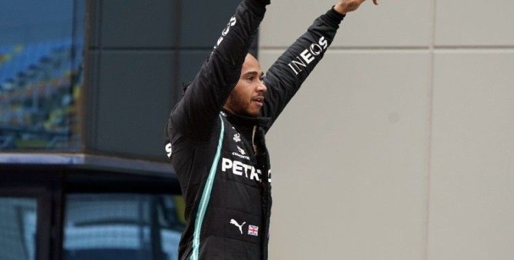 F1 Efsanesi Lewis Hamilton korona virüse yakalandı