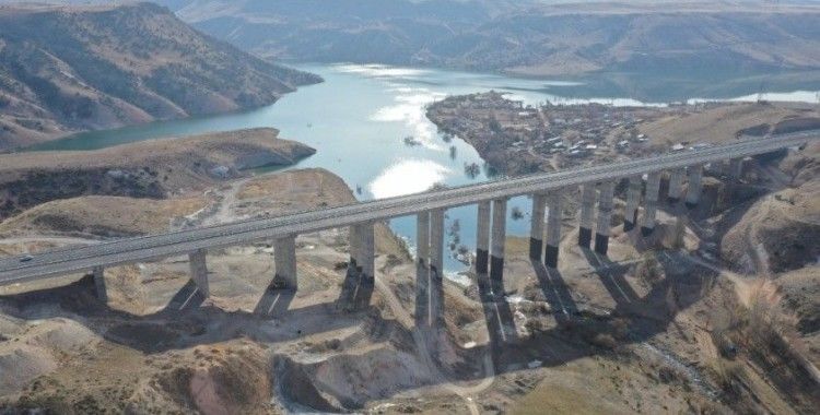 Sarıkamış-Karakurt-Horasan yolu Bakan Karaismailoğlu’nun katılacağı törenle açılıyor
