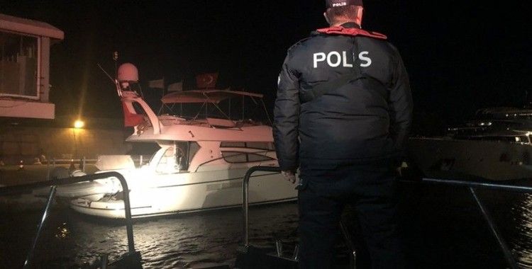 İstanbul Boğazı’nda polisten korona ve yılbaşı denetimi