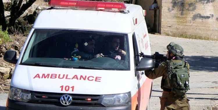 İsrail askerleri Batı Şeria'da yine sağlık görevlilerini hedef aldı