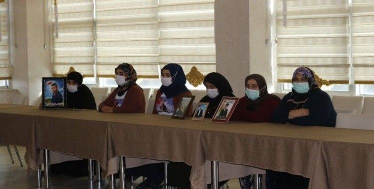 Diyarbakır anneleri kısıtlamaya rağmen eylemlerini sürdürüyor